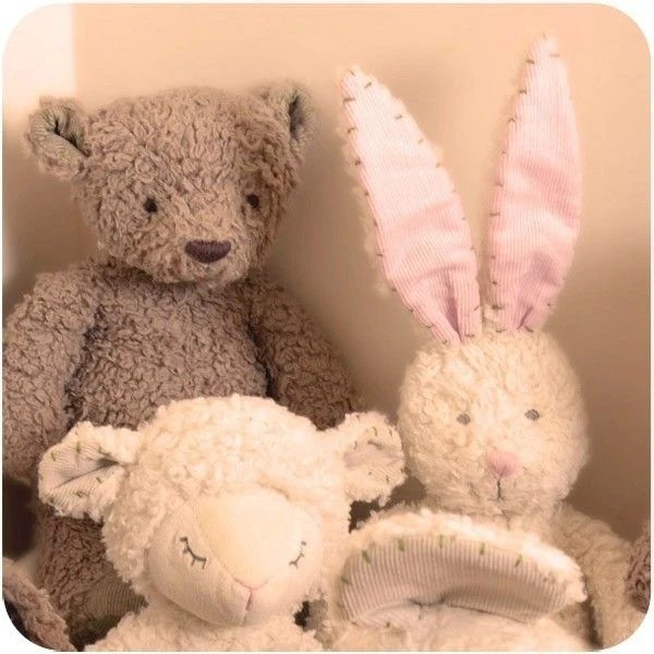 Doudou Lapine FiFi Large (45 Cm) Charlie Bears- Doudou Coton Bio Oeko-tex 4 Doudou Lapine FiFi Large (45 Cm) Charlie Bears- Doudou Coton Bio Oeko-tex – Image 4