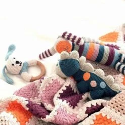 Doudou Hochet Dinosaure Steggi Orange 25cm Pebble® Maille Crochet Coton Bio - Doudou Bébé Bio 6 Doudou Hochet Dinosaure Steggi Orange 25cm Pebble® Maille Crochet Coton Bio - Doudou Bébé Bio -Jouets De Confort En Peluche Boutique doudou hochet dinosaure steggi orange 25cm pebble maille crochet coton bio doudou bebe bio 2