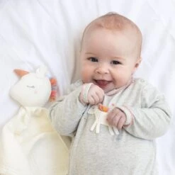 Doudou Mousseline De Coton Bio Licorne Albetta® 35cm - Lange Doudou 8 Doudou Mousseline De Coton Bio Licorne Albetta® 35cm - Lange Doudou -Jouets De Confort En Peluche Boutique doudou mousseline de coton bio licorne albetta lange doudou 3