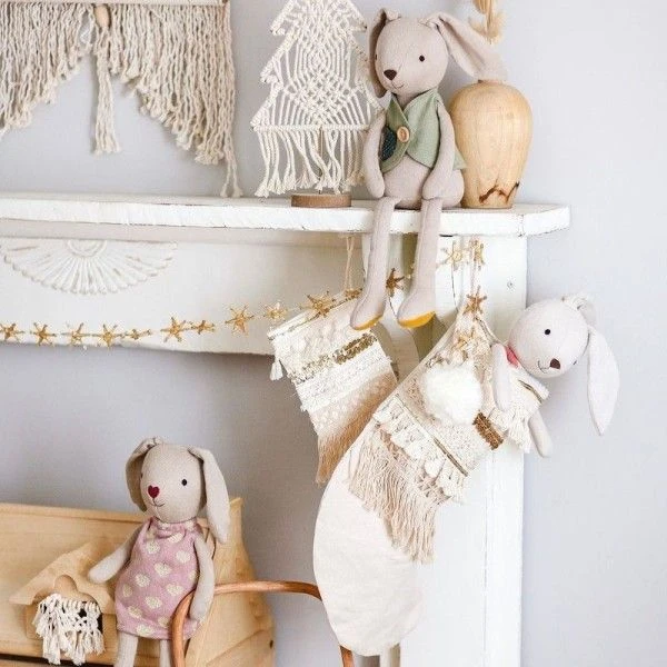 Doudou Peluche Bio Lapin Luca 42cm Apple Park™ -Jouets Bio Apple Park™ 4 Doudou Peluche Bio Lapin Luca 42cm Apple Park™ -Jouets Bio Apple Park™ – Image 4