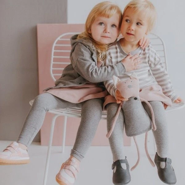 Doudou Peluche Chat Rose Wooly Organic® Coton Bio 30 Cm - Doudou Bio GOTS 7 Doudou Peluche Chat Rose Wooly Organic® Coton Bio 30 Cm - Doudou Bio GOTS – Image 7