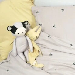 Doudou Plat Carré Lapin Jaune PaleFabelab® Mousseline Coton Bio GOTS- Doudou Bio Scandinave -Jouets De Confort En Peluche Boutique doudou plat carre lapin jaune pale fabelab mousseline coton bio gots doudou bio scandinave 3