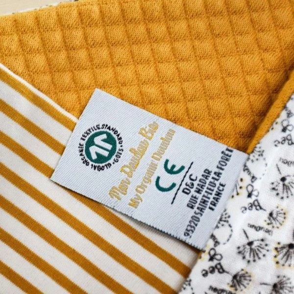 Doudou Plat Pollen L'abeille 25cm Coton Bio Doudou Et Compagnie® - Doudou Bio Français 8 Doudou Plat Pollen L'abeille 25cm Coton Bio Doudou Et Compagnie® - Doudou Bio Français – Image 8