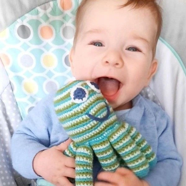 Doudou Grand Poulpe 28cm Pebble® Maille Crochet Coton Bio - Doudou Bébé Bio 2 Doudou Grand Poulpe 28cm Pebble® Maille Crochet Coton Bio - Doudou Bébé Bio – Image 2