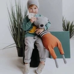 Grande Peluche Doudou Bio Souris Wooly Organic® Coton Bio 70 Cm - Doudou Bio GOTS 7 Grande Peluche Doudou Bio Souris Wooly Organic® Coton Bio 70 Cm - Doudou Bio GOTS -Jouets De Confort En Peluche Boutique grand peluche doudou bio souris wooly organic coton bio 70 cm doudou bio gots 2