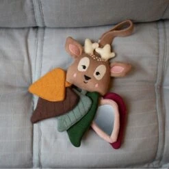 Hochetà Suspendre Bea Le Bambi 27 Cm Filibabba®-Doudou Peluche Design Scandinave -Jouets De Confort En Peluche Boutique hochet a suspendre bea le bambi 27 cm filibabba doudou peluche design scandinave 4