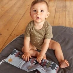 LÄSSIG Livre D'éveil En Tissus Tiny Farmer Lässig® Coton Bio Gots - Doudous Et Hochets Bio -Jouets De Confort En Peluche Boutique livre d eveil en tissus tiny farmer laessig coton bio gots doudous et hochets bio 8