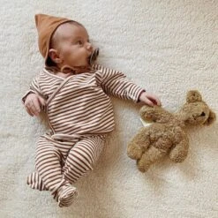 Ours Peluche Beige Coton Bio 22 Cm Senger® - Doudou Bio Naturel Senger 8 Ours Peluche Beige Coton Bio 22 Cm Senger® - Doudou Bio Naturel Senger -Jouets De Confort En Peluche Boutique ours peluche beige coton bio senger doudou bio naturel senger 2