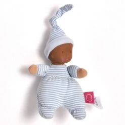 Poupée De Chiffon Premier âge Bleue Rayée Teint Halé 22 Cm Tête Caoutchouc NaturelBonikka - Poupée Naissance -Jouets De Confort En Peluche Boutique poupee de chiffon premier age bleue rayee teint hale tete caoutchouc naturel bonikka poupee naissance 3