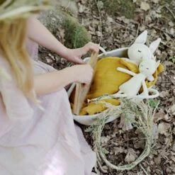 Poupée Hochet Fabelab® Licorne Merveilleuse 28 Cm Blanche Coton Bio GOTS- Jouet Bio Scandinave -Jouets De Confort En Peluche Boutique poupee hochet fabelab licorne merveilleuse 28 cm blanche coton bio gots jouet bio scandinave 4