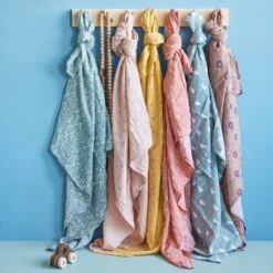 Set De Deux Langes 70cm Coton Bio Baleine Fresk® -Lange Coton Bio -Jouets De Confort En Peluche Boutique set de deux langes 70cm coton bio baleine fresk lange coton bio 4