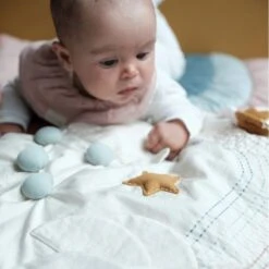 Tapis D'éveil & Activités Arc En Ciel Fabelab® Coton Bio GOTS- Jouet Bio Scandinave -Jouets De Confort En Peluche Boutique tapis d eveil activites arc en ciel fabelab coton bio gots jouet bio scandinave 2